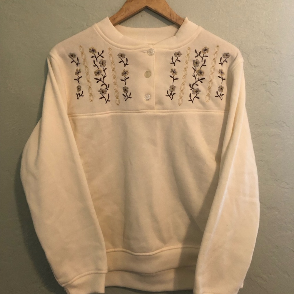Very cute jumper - it has an Americana Karen Dalton vibe - western, folk art